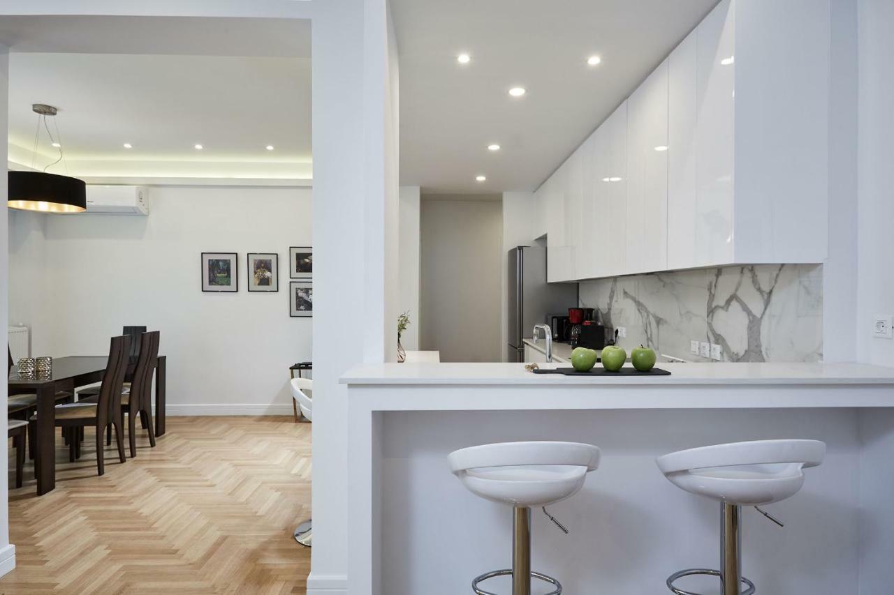 Luxurious Spacious Apt Next To Hilton Hotel Athènes Extérieur photo